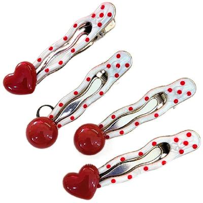 一眼就心动的！爱心波点刘海夹～