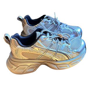 老爹鞋女款2026新款超火厚底增高女鞋银色软底今年流行的运动鞋子