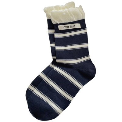 花边条纹布标中筒袜女款秋冬棉袜