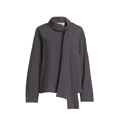 系带领长袖上衣设计师