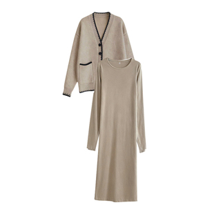 孕妇连衣裙套装秋冬韩版高级感卡色宽松针织毛衣外套打底裙两件套