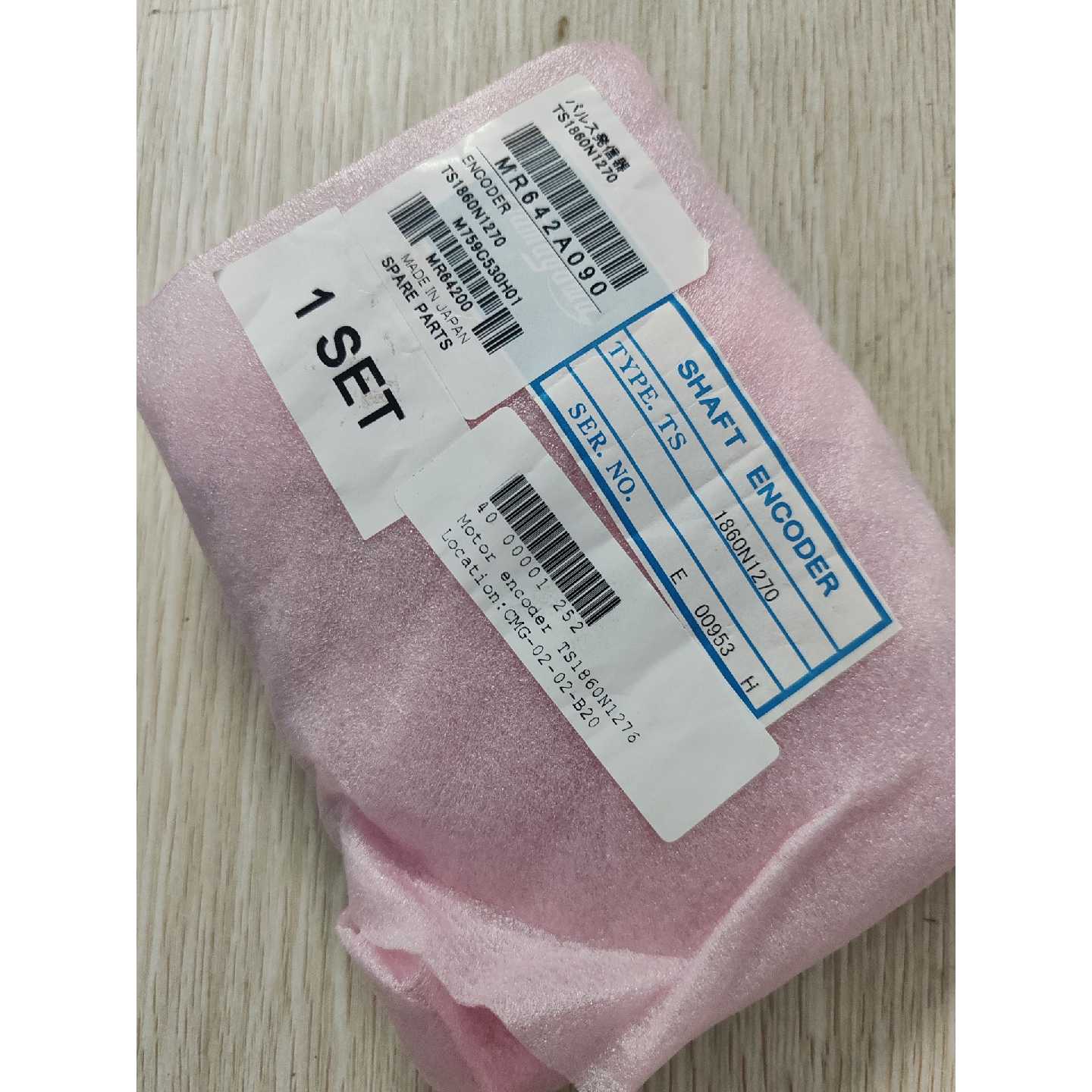 议价TS1860N1270三菱主轴编码器,原装全新,议价商谈。