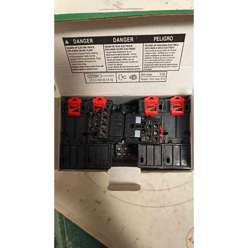 全新施耐德插拔式继电器底座RXZE2M114