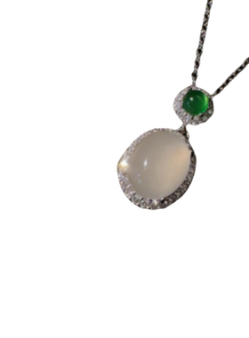 荔枝冻白玉髓玛瑙项链 水灵水灵 镀18K金 高冰蛋面锆石耳环 晶钻