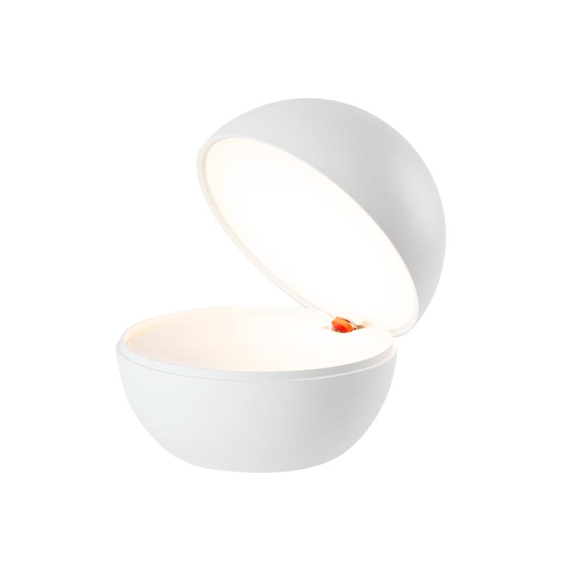 UBIQUA卧室轻奢翻盖台灯
