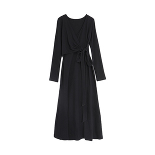 西町村屋法式连衣裙女装秋冬新款气质简约绑带叠片长裙AD8502021