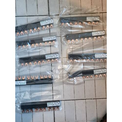 GV2G345马达开关汇流排9个拍拍前询价下单