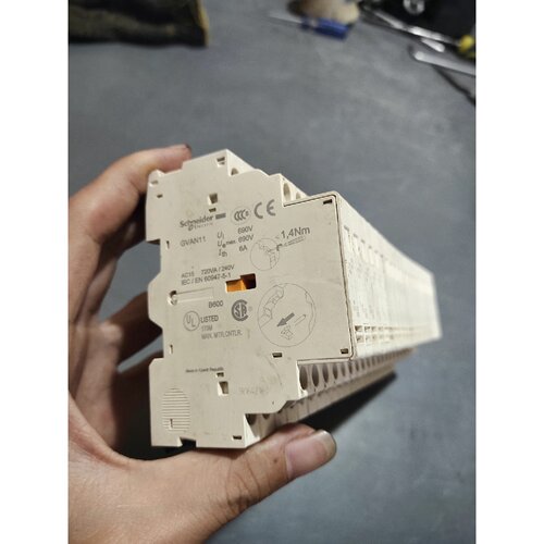 【议价】正品GVAN11辅助触点690V6A一开一闭原