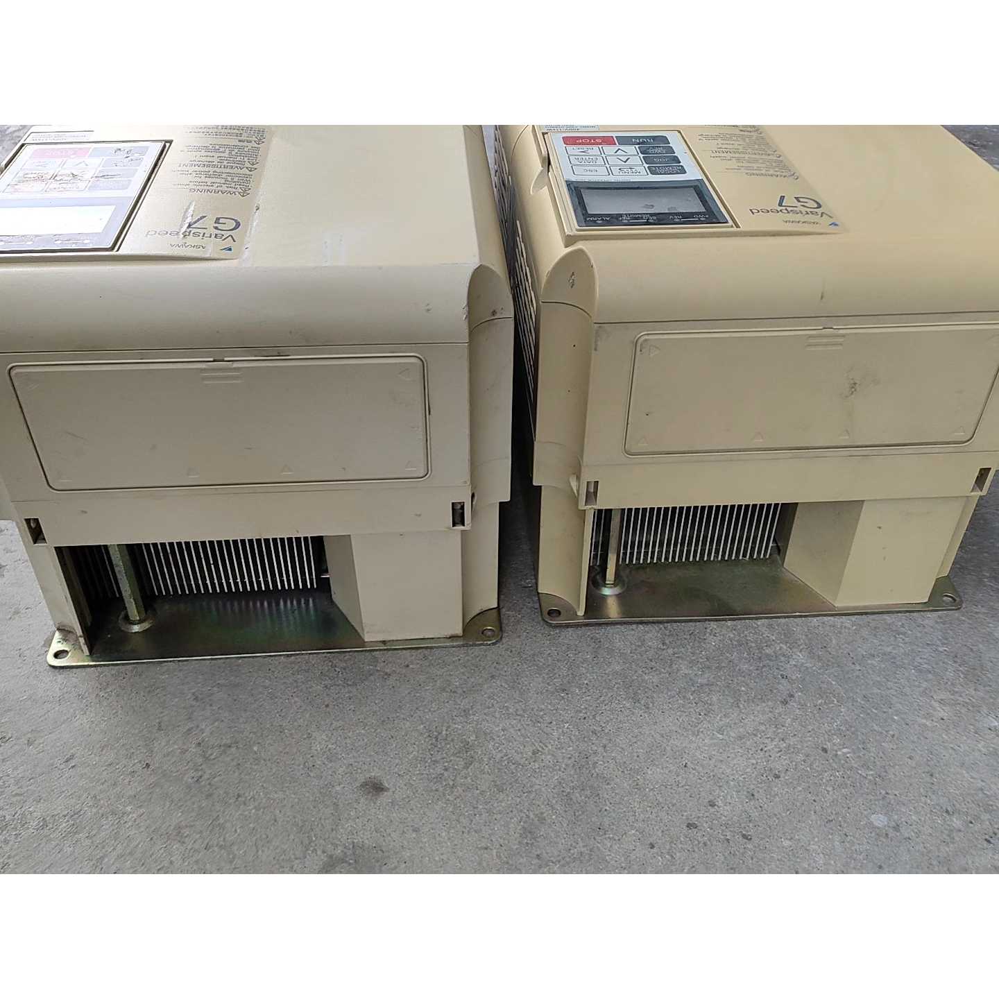 议价安川G7一C1MR一G7A4011的电压380V维修图片