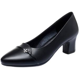 妈妈低跟中年软底粗跟鞋子中跟