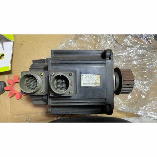 溢价-安川伺服电机SGMGH-09ACA61一台850W，成色如