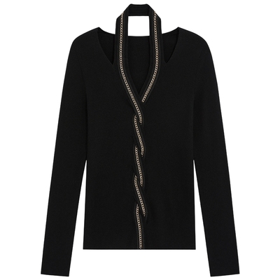 bebe2025秋冬新款女士V领修身露锁骨挂脖设计绵羊毛打底衫330503