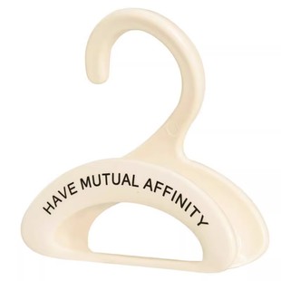 包包挂钩衣柜收纳神器无痕挂包架子丝巾领带拱形衣帽架服饰配件架