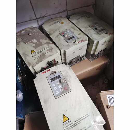 议价变频器CDI9100G4R0T4380V4KW拆维修