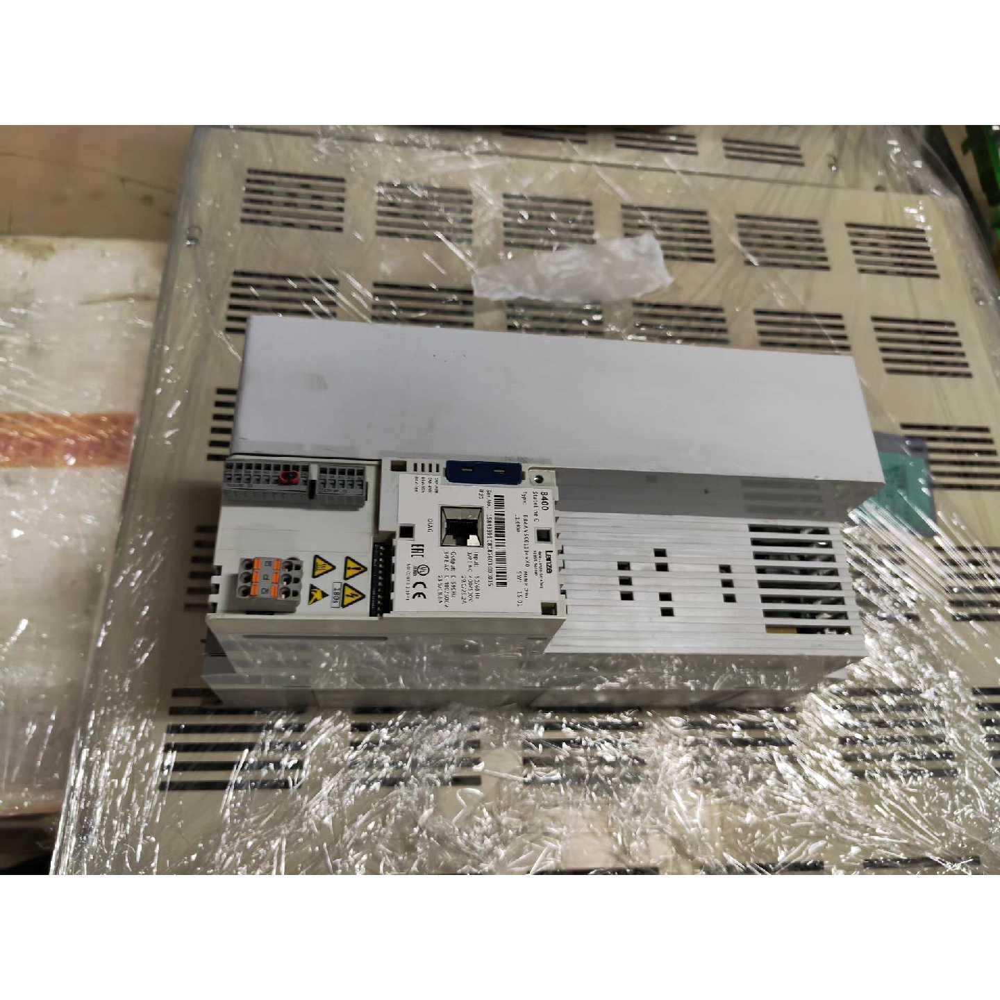 议价-E84AVSCE1134SX0伦茨变频器11KW 400V,