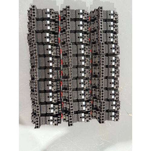 〔议价-可维修〕施耐德继电器底座RXZE2M114 14脚10A 一共30个 工