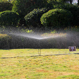 农业大棚喷灌360度自动旋转微喷头种菜浇水G型倒挂地插雾化洒水器