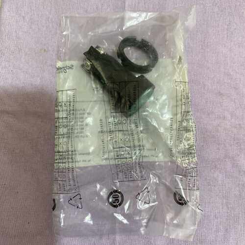 议价施耐德系列按钮开关XB2EA135辅助触点可编程控制器模块
