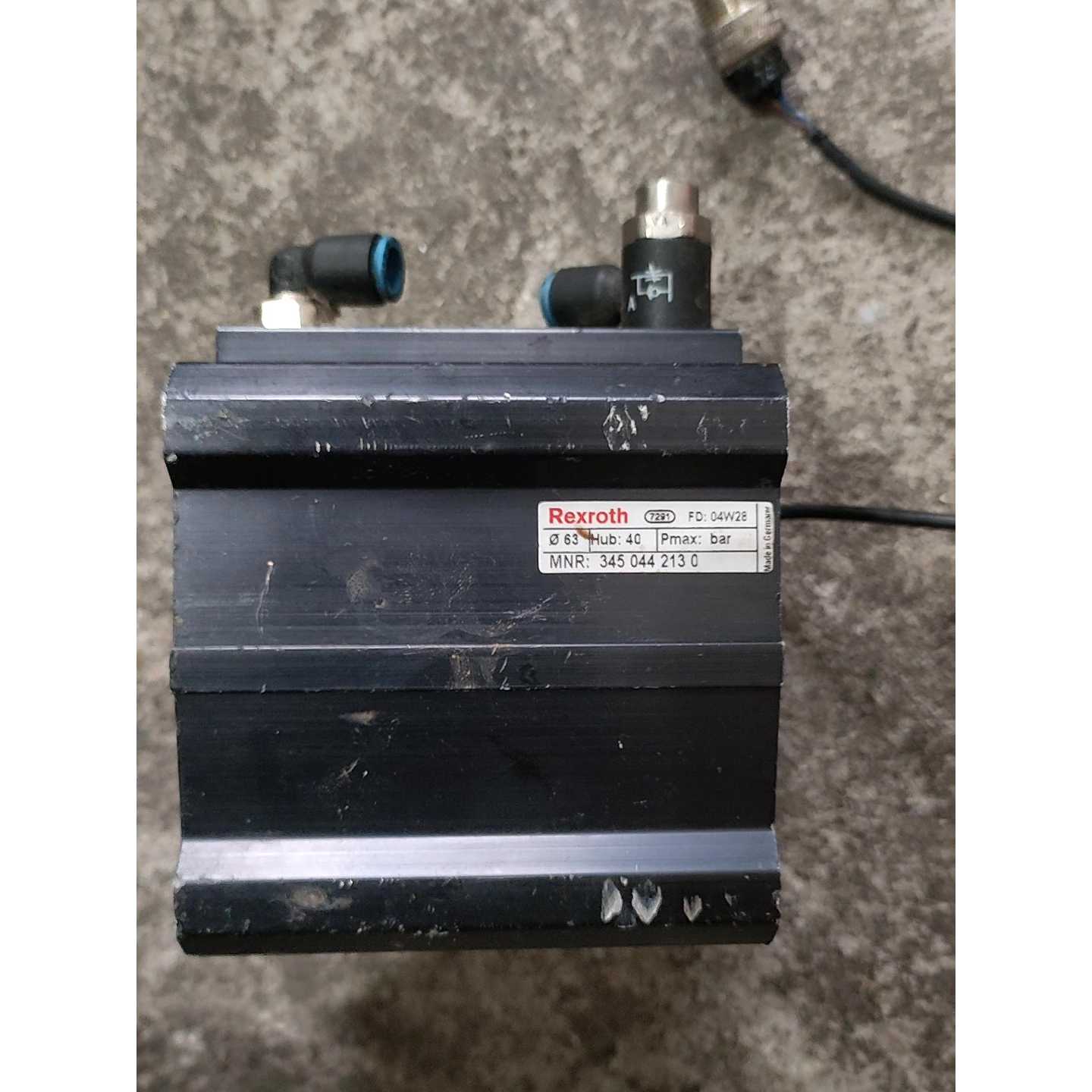 议价-德国力士乐Rexroth 气缸04W28,,