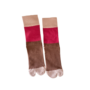 分趾中筒袜女纯棉无骨秋冬款复古拼色日系木屐鞋猪蹄袜个性二指袜