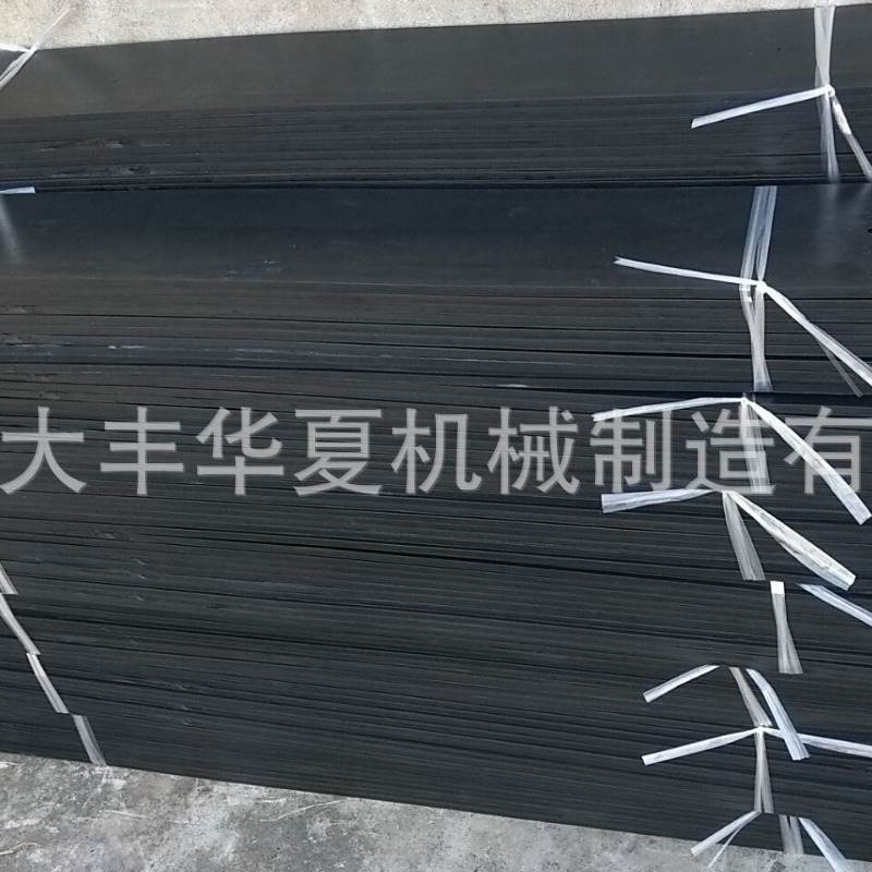 厂家供应通过式抛丸机配件橡胶板门帘钢板弹簧耐磨皮条门