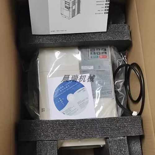 议价安川 CIMR-V7AT22P2 CIMR-V7AT23P7 议价变频器包邮现货出售
