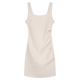 白色吊带礼服连衣裙女初恋感小白裙绝美修身包臀裙紧身性感小个子