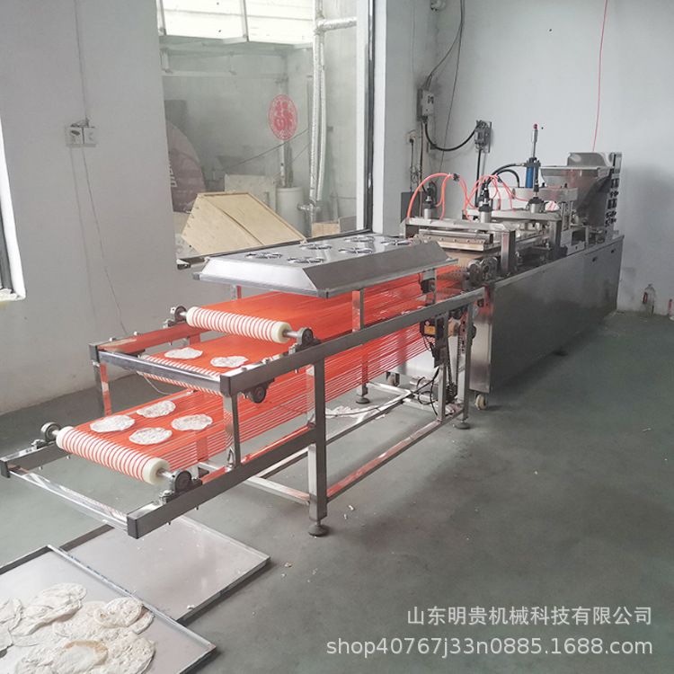 淄博烧烤小饼机全自动烧烤饼生产线春饼机压饼机生产小饼的机器