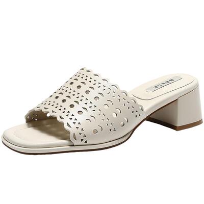 百丽柔软羊皮雕花一字拖女26夏新商场款粗高跟白色拖鞋F4U1DBT6