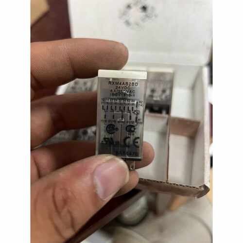 下单前咨询出售施耐德继电器，型号RXM4AB2BD，24VDC供电，8