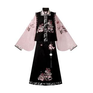 明制汉服冬粉墨千金改良马甲原创汉元素交领上衣女款马面裙套装