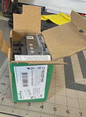 1件装全新C1632D160160A3P断路器施耐德