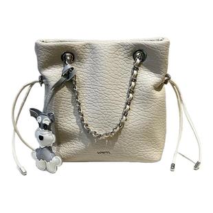 劳拉时黛荔枝纹链条抽绳福袋包软皮水桶斜挎包女包2026新款手提包