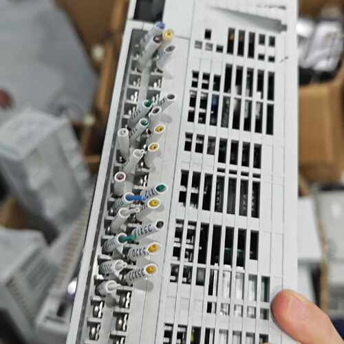 议价Mitsubishi Plc Fx5u-64Mt/Es Is Fully Functional In New C
