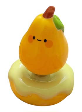 “我想梨呀”景德镇转转乐摆件