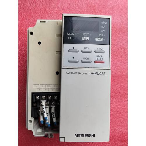 〔议价-可维修〕三菱FR-A024-0.7K变频器 带原装FR-PU03E参 工控