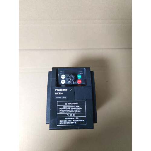 在线议价750W变频器，型号AMK3000P72TO3，220V