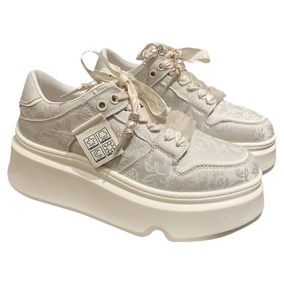 小个子增高松糕跟厚底国风小白鞋