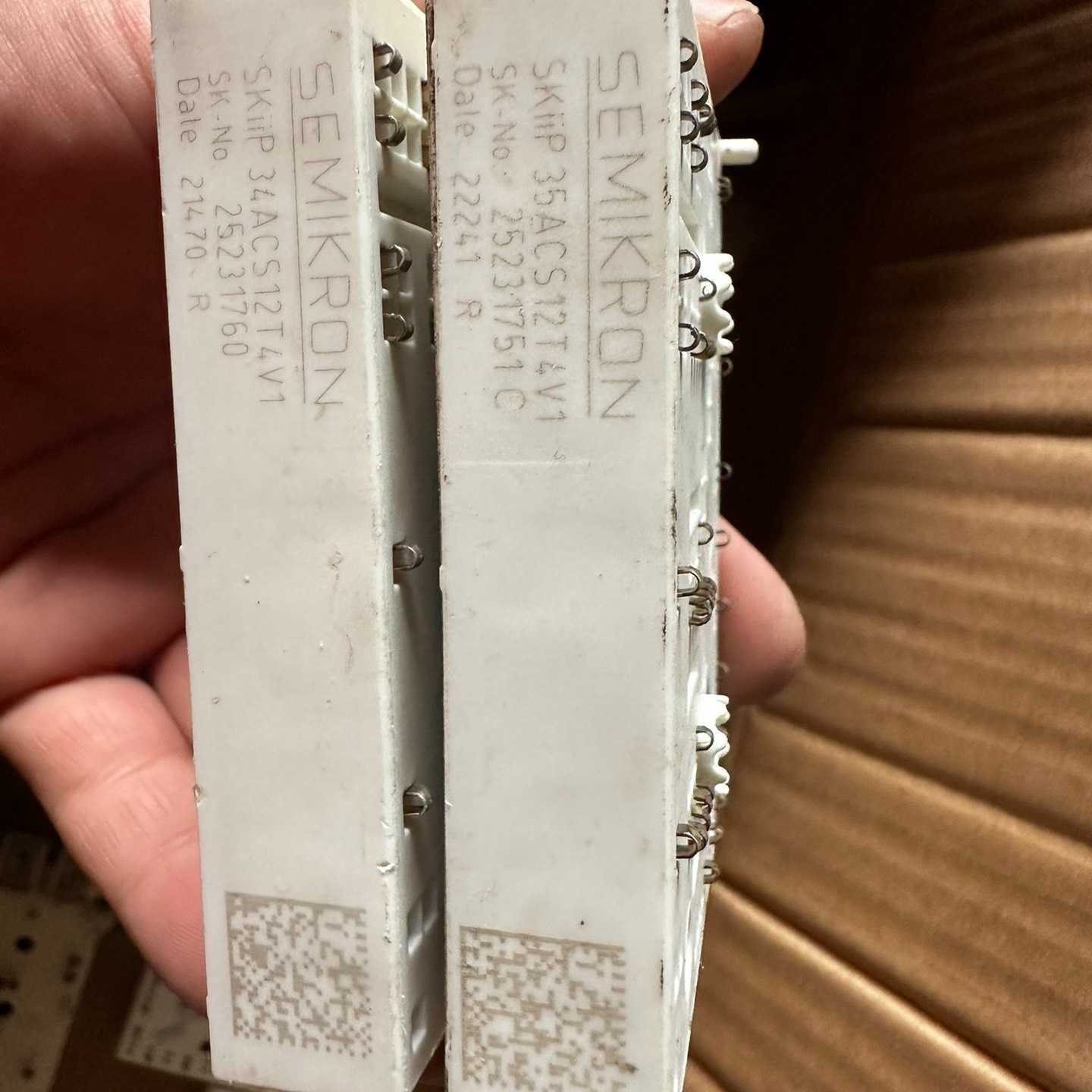 溢价-SKIIP38AC12T4V1 SKIIP39AC12T4V - 实物图