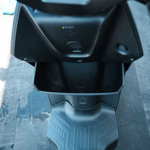 适用九 115P工具兜猎户座前置收纳储物箱 号电动车Dz储物盒110P