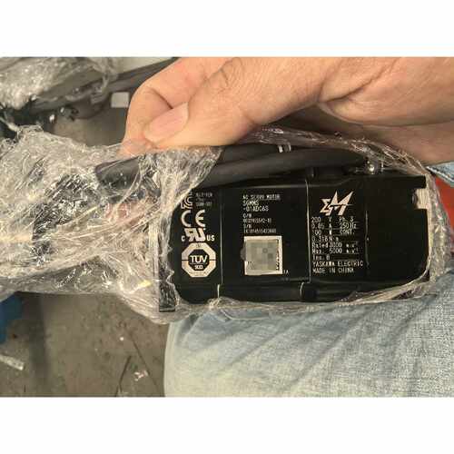 拆机安川7系伺服电机sgmms-01adc6s，驱动器SGP