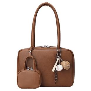 稻草人保龄球包包女2025新款秋冬手提包通勤单肩包复古百搭斜挎包