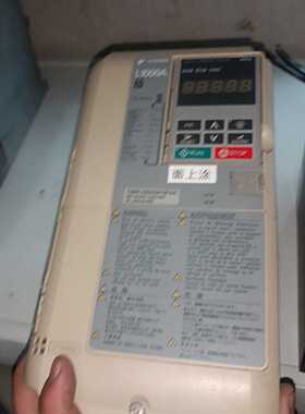询价安川变频器L1000a5.57.5kw成色不错