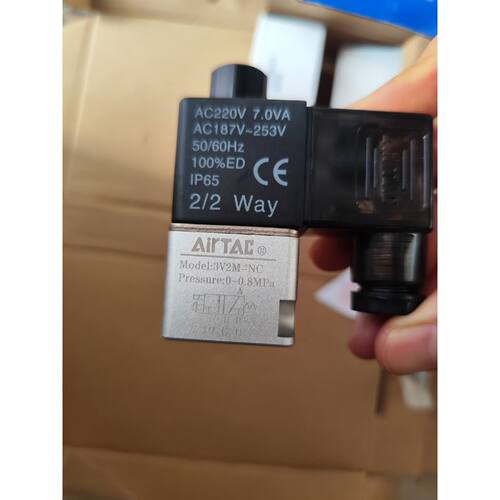 在线议价全新亚德客AIRTAC电磁阀，型号3V2M-NC，2/2 W