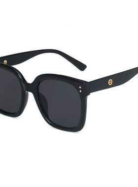 kuku陈佳楠奶白色墨镜jennie豹纹