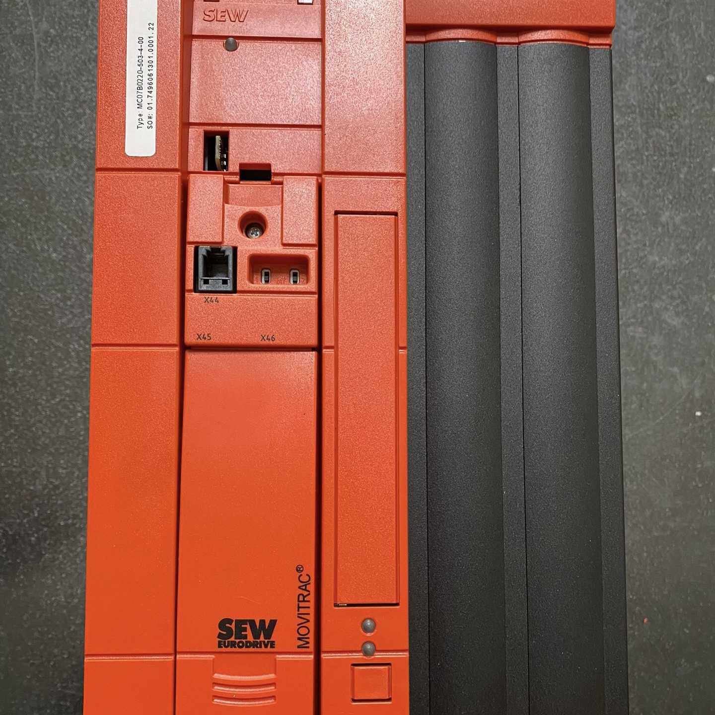 议价SEW变频器型号MC07B0220-503-4-00 全新原装现货