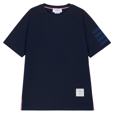 经典T恤的廓形四条纹剪裁