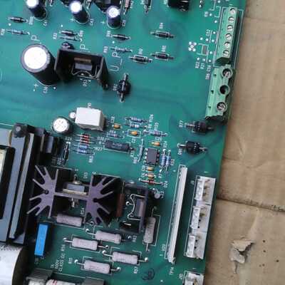 溢价-AB CAT 1336E.B100一AA一EN变频器板子一套