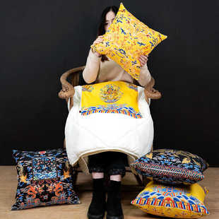 起贝后现代新中式 龙袍抱枕折叠被子两用民族风中国风沙发靠枕靠垫