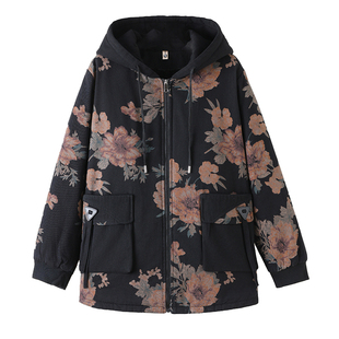 260斤中老年妈妈冬装加绒保暖牛仔风衣洋气加肥加大码中老年女装